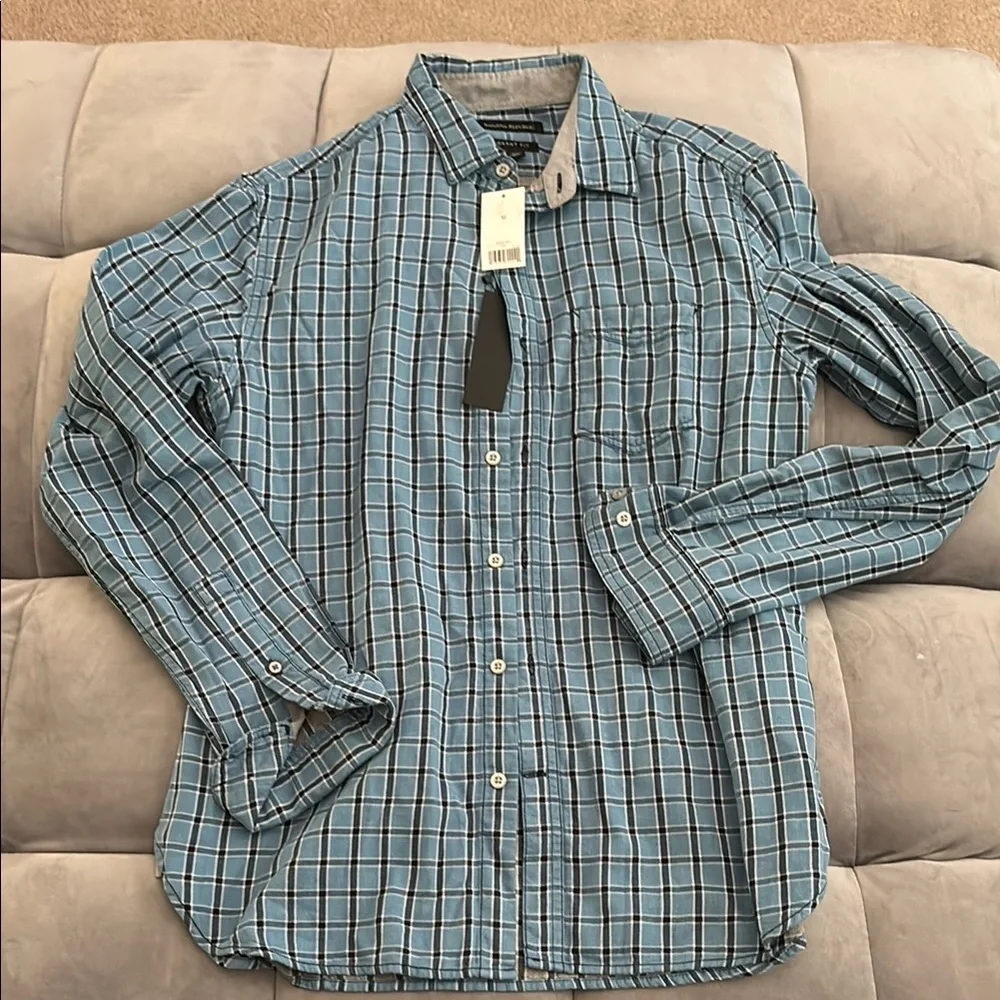 Banana Republic Blue Checkered Casual Shirt NWT size medium